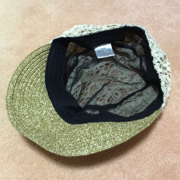 GRACE Lace Crochet Newspaper Boy Cap - Picture 7 of 9